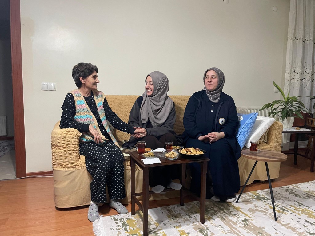 Kartepe’nin Çınarlarına Sevgi Köprüsü