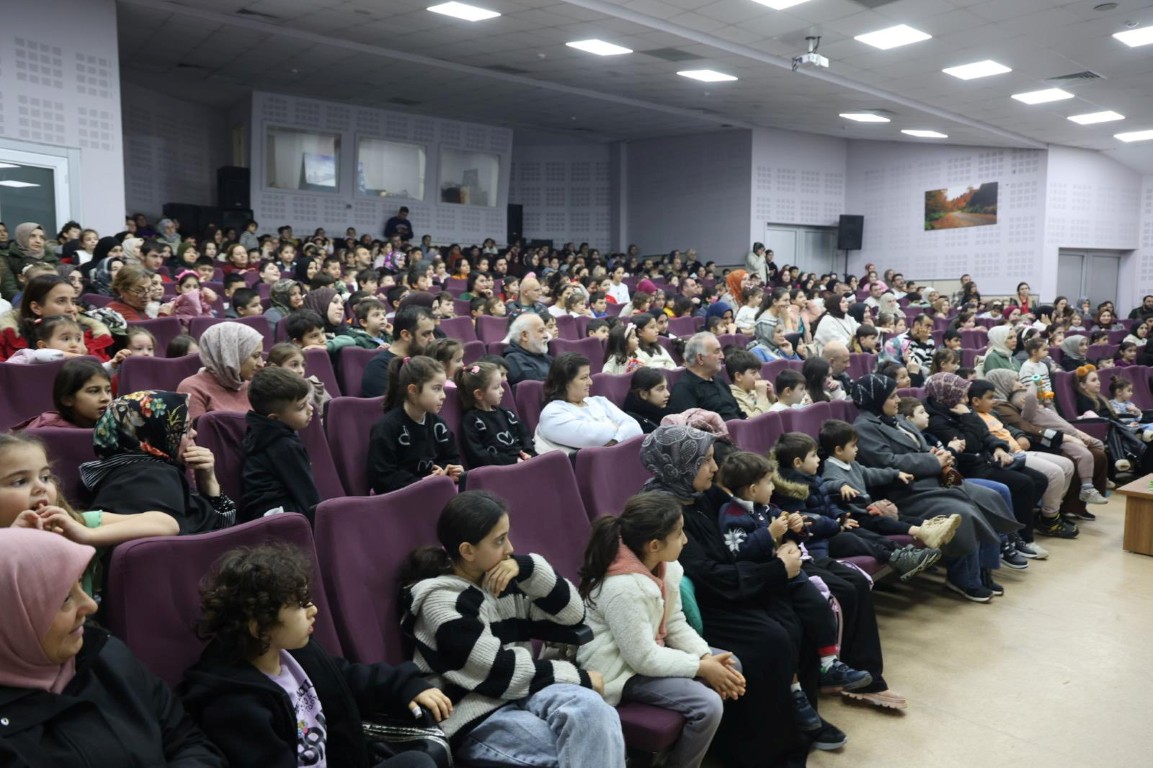 KARTEPELİ ÇOCUKLARIN TATİL KEYFİ KARTEPE BELEDİYESİNDEN