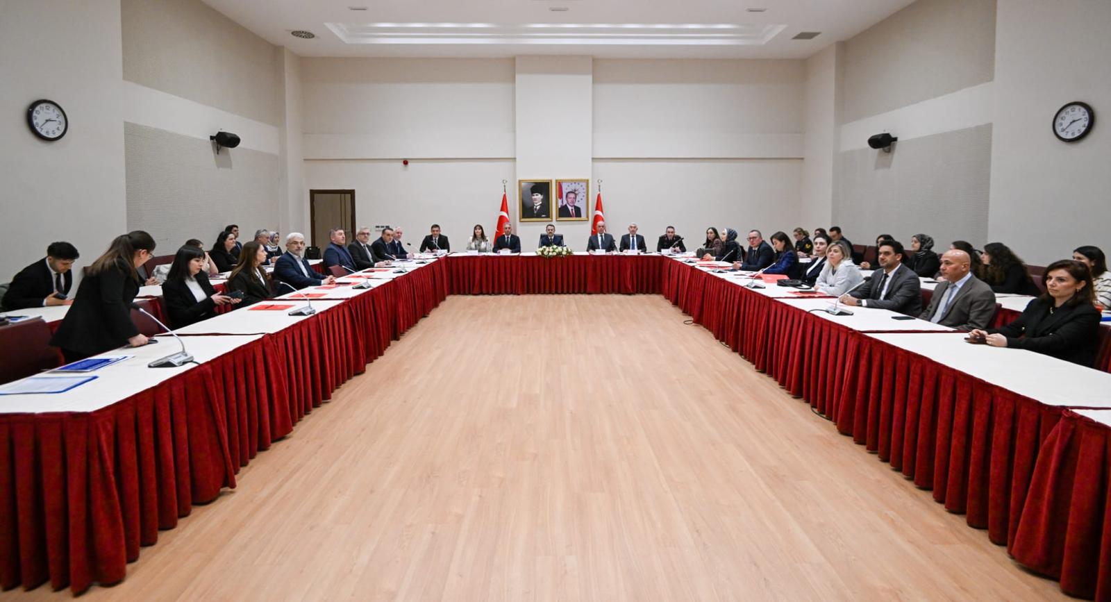 İhtisaslaştırılmış Çocuk Evleri İçin Güçlendirici Bakım Modeli Değerlendirildi