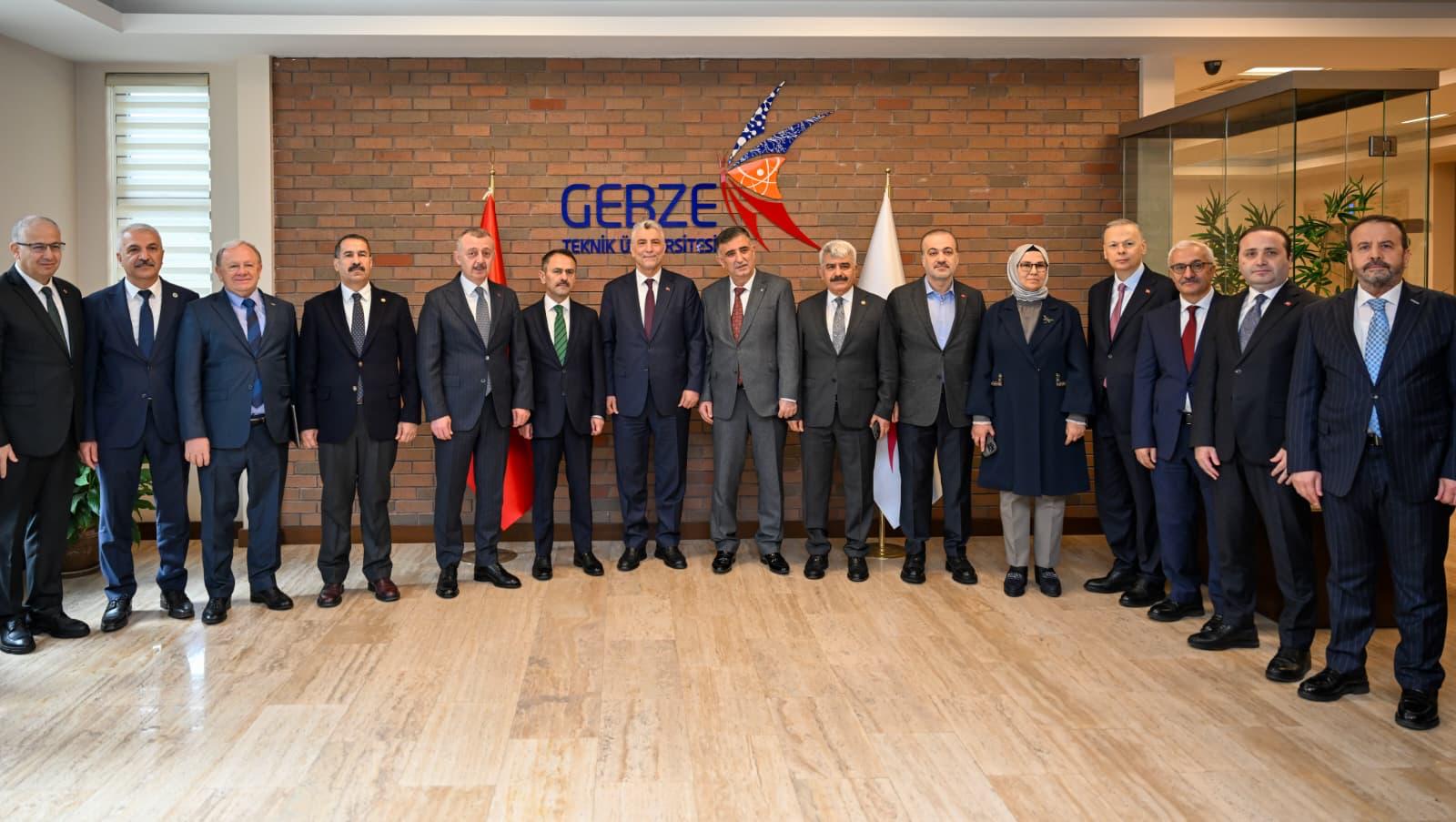 “İhracatın Liderleri Ödül Töreni” Ticaret Bakanımız Sayın Ömer Bolat ve Vali İlhami Aktaş, Katılımlarıyla Gerçekleşti