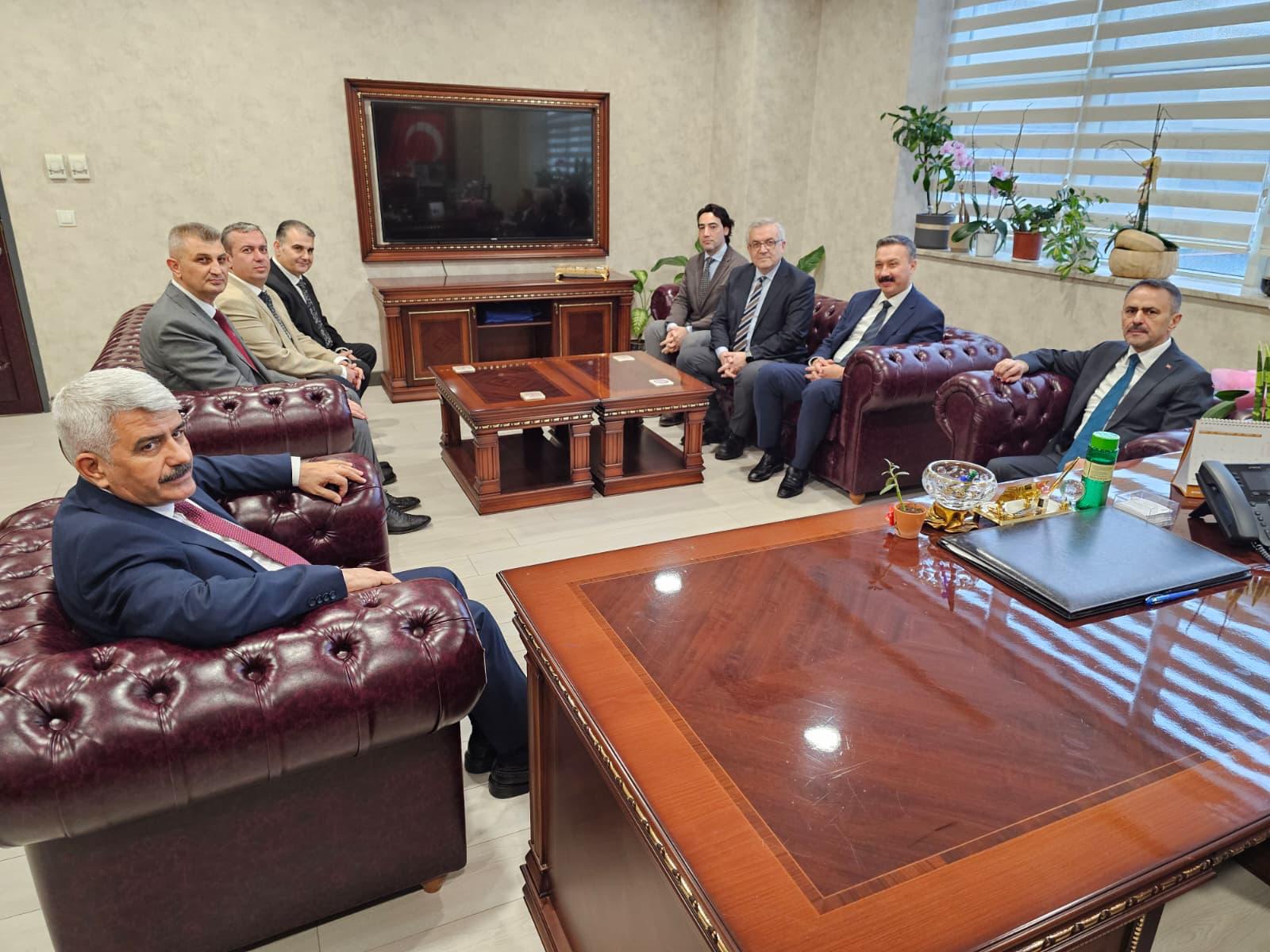 Vali Aktaş ve AK PARTİ Kocaeli Milletvekili Prof. Dr. Sadettin Hülagü Gölcük İlçe Sağlık  Kurumlarını Ziyaret Etti