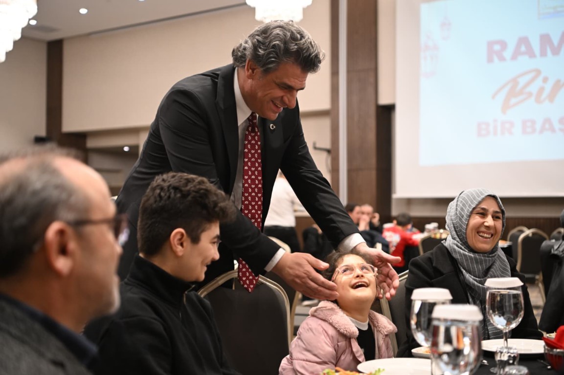 Kartepe’de Ramazan’ın İlk İftarında Şehit Aileleri ve Gazilerle Anlamlı Buluşma