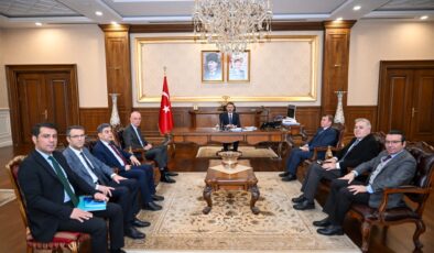 VALİ AKTAŞ’TAN “HIZLI VE KALİTELİ HİZMET” TALİMATI: KOCAELİ’DE KAMU YÖNETİMİ MASAYA YATIRILDI