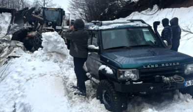 KARTEPE ALTINOLUK YAYLASINDA KARA SAPLANDILAR : BÜYÜKŞEHİR EKİPLERİ İMDADA YETİŞTİ!