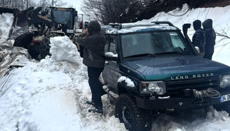 KARTEPE ALTINOLUK YAYLASINDA KARA SAPLANDILAR : BÜYÜKŞEHİR EKİPLERİ İMDADA YETİŞTİ!