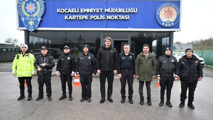 BAŞKAN KOCAMAN’DAN BAYRAMDA VEFA ZİYARETİ: SAHADAKİ KAHRAMANLARI UNUTMADI!