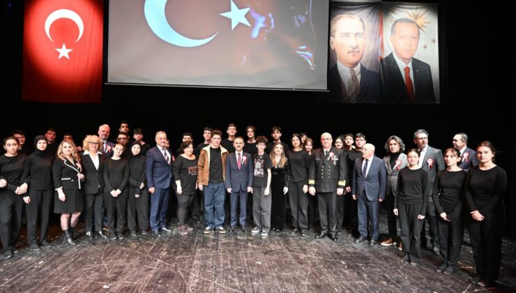 Vali Aktaş, 18 Mart Çanakkale Zaferi ve Şehitleri Anma Günü Programına Katıldı