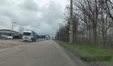 BAŞİSKELE BAŞYİĞİT CADDESİ’NDE DURAK SORUNU VATANDAŞI MAĞDUR EDİYOR