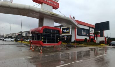 Mobesko Girişinde “Yol” Çilesi: Bir Haftadır Kaderine Terk Edildi!