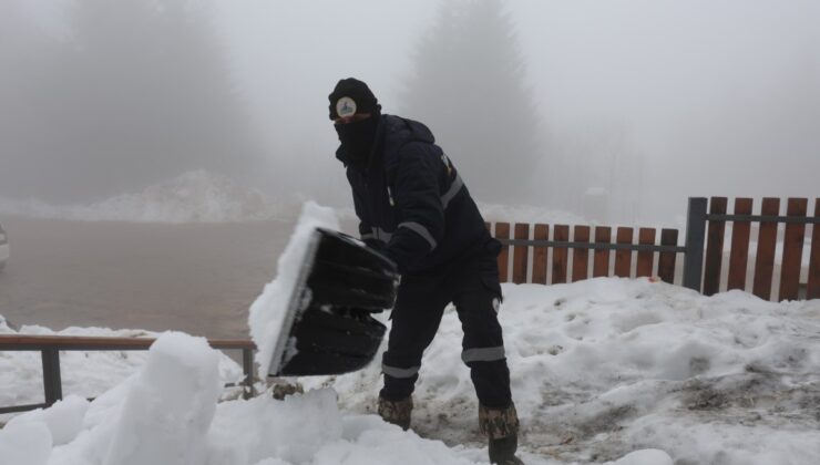 Kartepe Mesire Alanı’nda Ekipler Aralıksız Sahada: Kar Keyfi Konfora Dönüştü