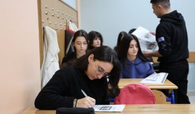 Kartepe’de Öğrencilere Sınav Desteği: Yeni Müfredata Uygun Deneme Provaları Başladı
