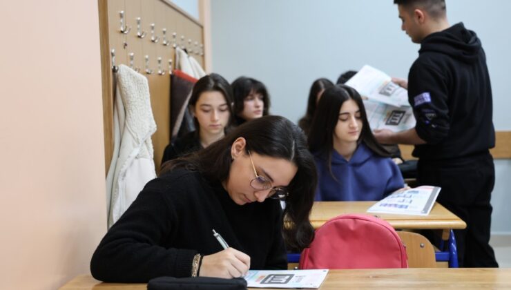 Kartepe’de Öğrencilere Sınav Desteği: Yeni Müfredata Uygun Deneme Provaları Başladı