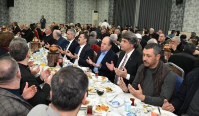 Kartepe Belediye Başkanı Av.Mustafa Kocaman  İftarda STK lari Ağarladı