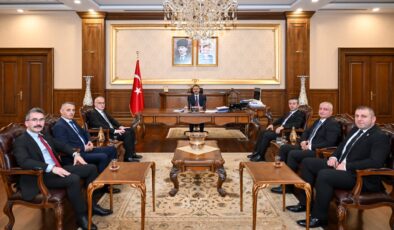 VALİLİK MAKAMINDA KRİTİK KABUL: GÜÇBİRSEN YÖNETİMİ SAHADA