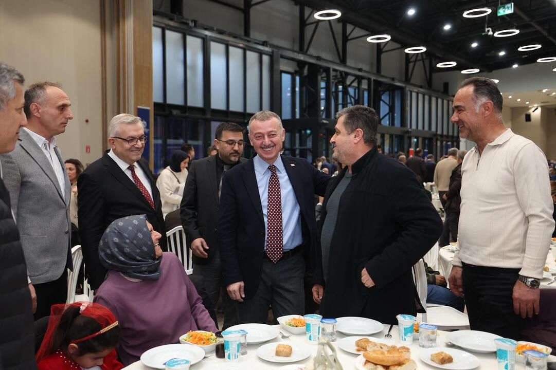 Başkan Büyükakın’dan Sağlıkçılara Teşekkür Etti