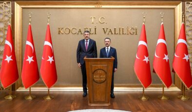 İçişleri Bakan Yardımcısı Ali Çelik’ten Valiliğe Ziyaret