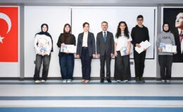 Kocaeli’de Çini Sanatı Gençlerin Ellerinde Hayat Buluyor: Sıtkı Olçar Resim Yarışması Sonuçlandı!