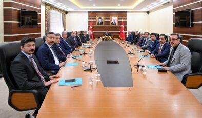 Kocaeli’de Okullar Mercek Altında: Vali Aktaş Başkanlığında Güvenlik Zirvesi