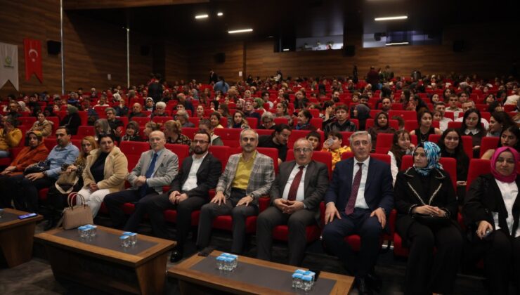 Çayırova’nın Altın Sesi Seçildi: İlk Yarışmanın Şampiyonu Elif Rana Aksoy!