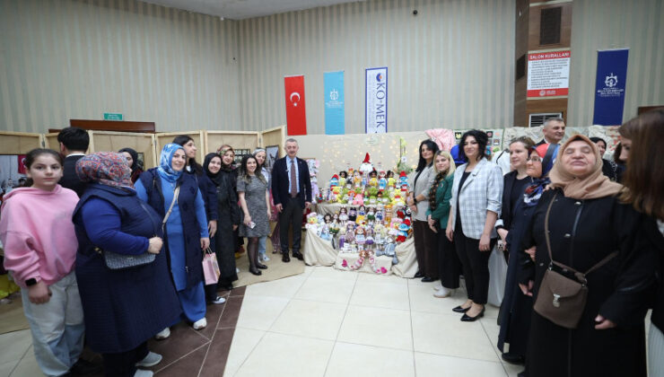 KO-MEK’te üçüncü yıl sonu sergisi Gölcük’te açıldı