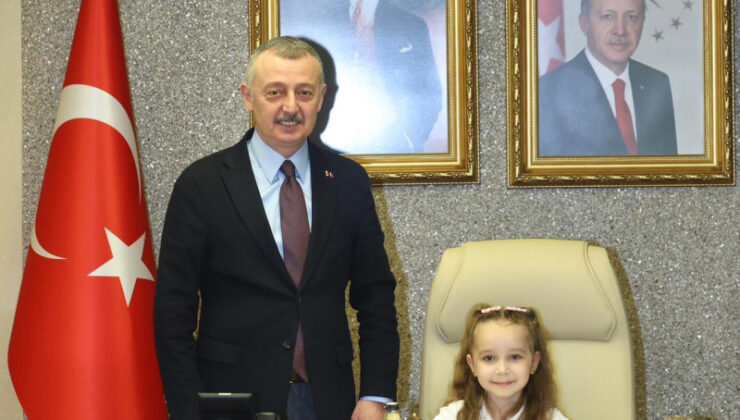 Başkan Büyükakın Makamını Devretti: 23 Nisan Koltuğundan Toplumsal Mesajla