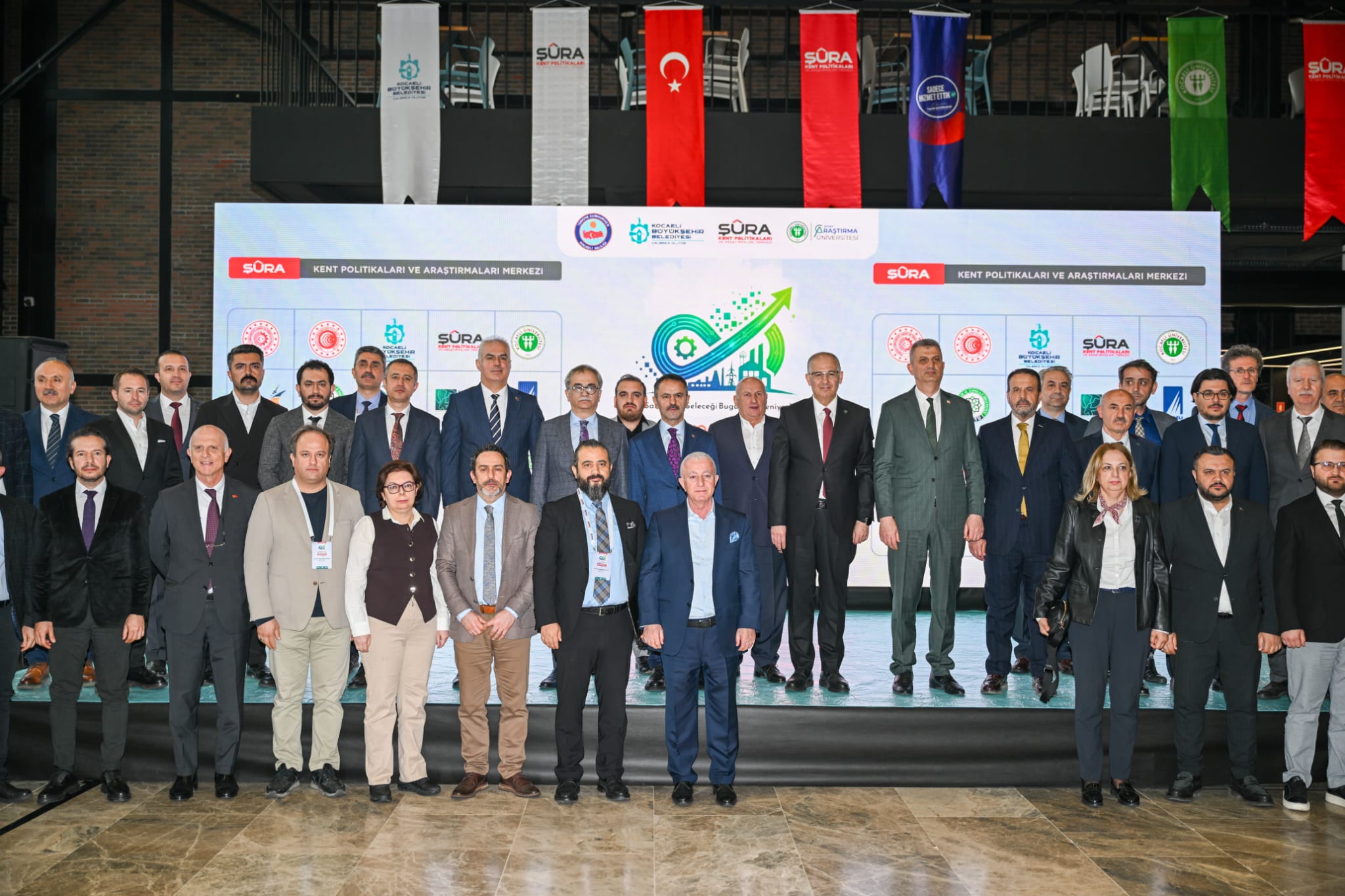 Kocaeli Sanayisinde Dönüşüm Hamlesi: Dev Çalıştay Vali Aktaş’ın Katılımıyla Yapıldı!