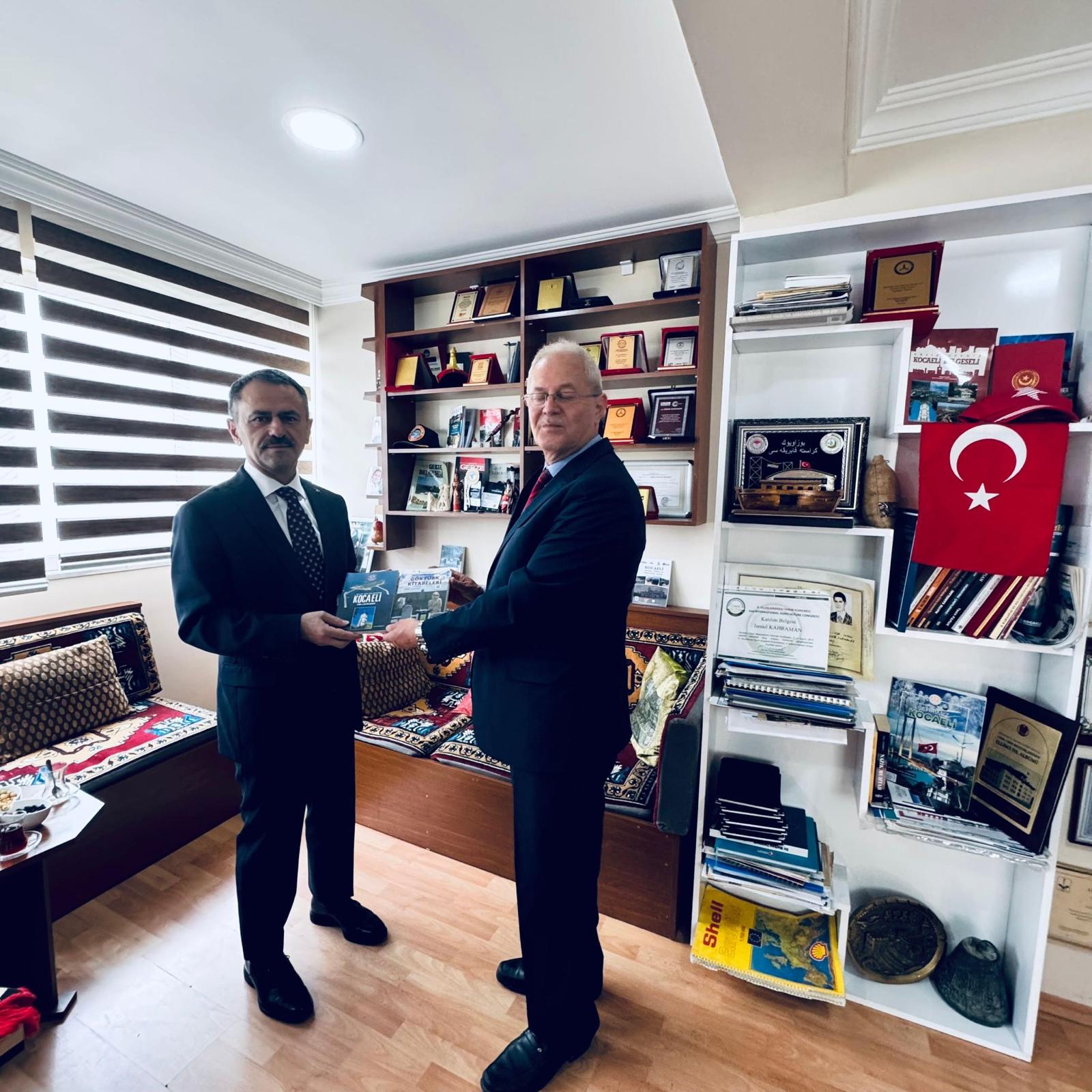 Vali Aktaş’tan Kültür ve Tarih Yolculuğu: İKTAV ve Gebze Gazetesi’ne Ziyaret