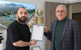 Kartepe’de Mülkiyet Sorunları Tarih Oluyor: Yeni Tapular Dağıtılmaya Başlandı!