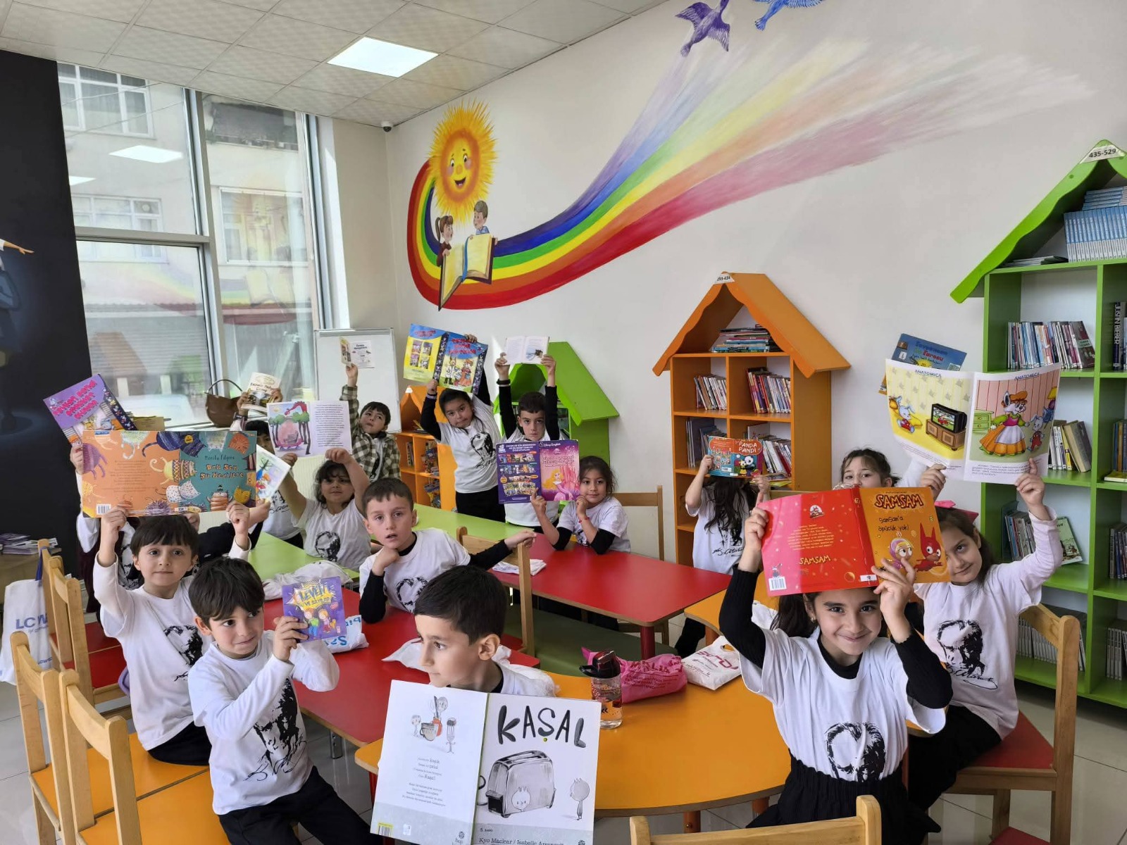 İZGİM’de Kütüphane Haftası Coşkusu: Çocuklar Hem Okudu Hem Öğrendi!