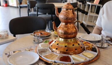 İzmit’in en güzel manzarasında kahvaltı keyfi