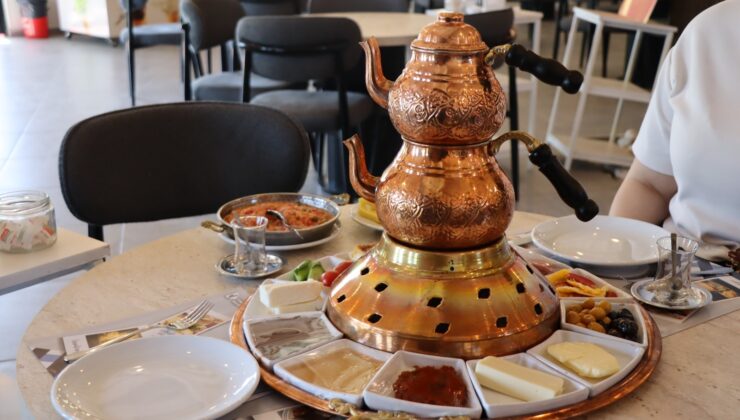 İzmit’in en güzel manzarasında kahvaltı keyfi