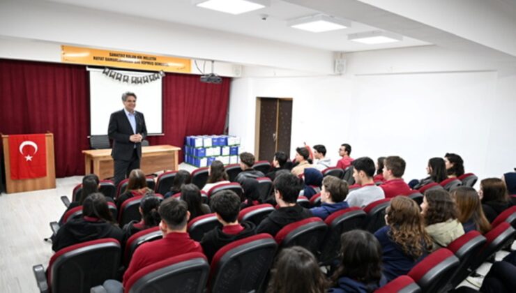 Başkan Kocaman’dan Gençlere Altın Öğütler: “Mesleğinizi Ruhunuza Göre Seçin!”