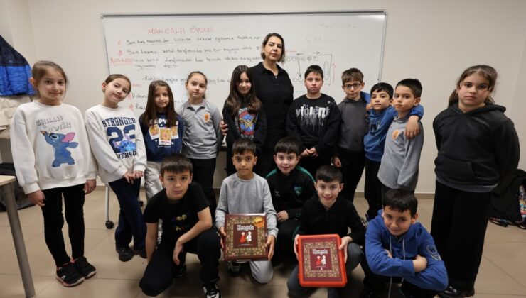 Kartepe’nin Minikleri Zekâsını Konuşturuyor: Genç Akademi’de Akıl Oyunları Rüzgârı!