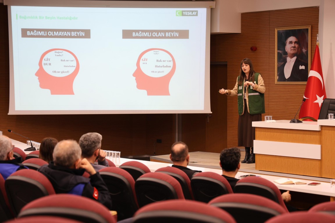 Kartepe’de Belediye Personeline “Kriz Yönetimi ve Bağımlılık” Eğitimi