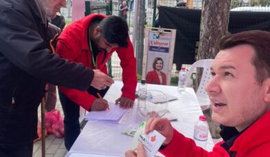 “Sen Anlat İzmit” Perşembe Pazarı’nda: Halkın Kalbine Dokunan Buluşma