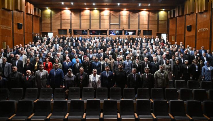 Vali Aktaş’tan Muhtarlara “Hizmet İçi Eğitim” Vurgusu