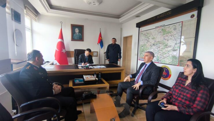 JANDARMA’DA VALİ DENETİMİ: “MESAİ MEFHUMU GÖZETMEYENLERE TEŞEKKÜR”