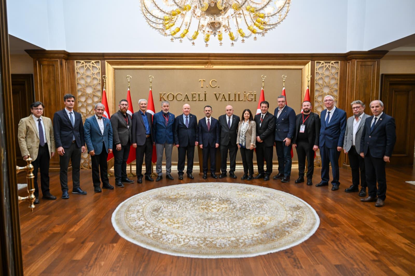 Kocaeli’de Medya Zirvesi Heyecanı: TGK Heyetinden Vali Aktaş’a Ziyaret
