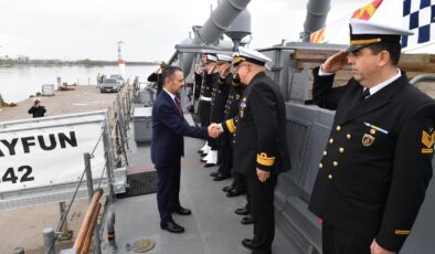 Vali İlhami Aktaş’tan TCG Tayfun Hücumbotu’na Anlamlı Ziyaret