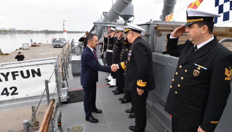 Vali İlhami Aktaş’tan TCG Tayfun Hücumbotu’na Anlamlı Ziyaret