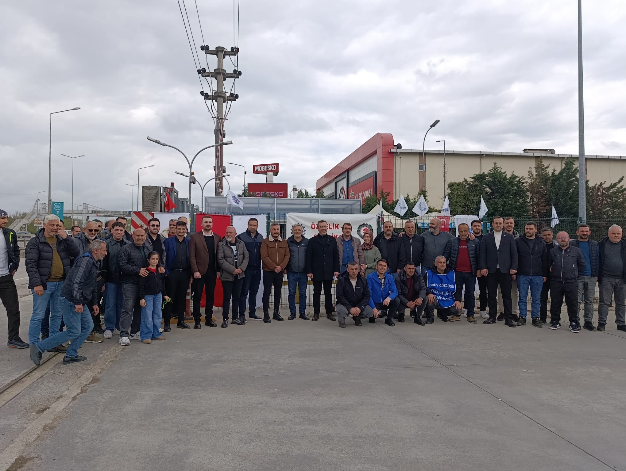 Anahtar Parti Kartepe’den Bekaert İşçisine Tam Destek: “Talepler Makul, Mücadele Haklıdır!”