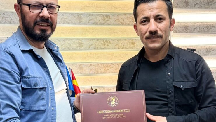 14. Vefa ve Başarı Ödülleri’nde Dev Buluşma: Rıdvan Şah’a Jüri Özel Ödülü!