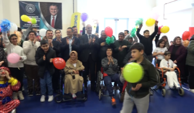 Derince’de Sporun Birleştirici Gücü: “Aileler Sporda Olsun” Projesine Otizm Farkındalığı Damgası!