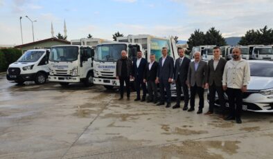 Gölcük Belediyesi Hizmet Çıtasını Yükseltiyor: Araç Filosuna 5 Yeni Takviye!