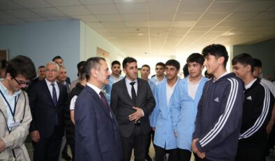 VALİ AKTAŞ’TAN DARICA’DA EĞİTİM VE GÜVENLİK MESAİSİ!
