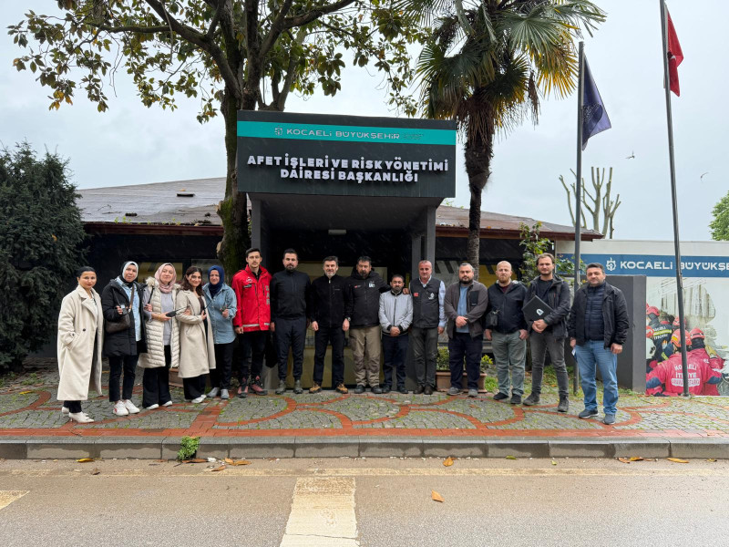 Afet Anında Kesintisiz İletişim: Kocaeli’de STK’lara Telsiz Eğitimi