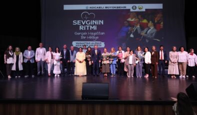 DOWN SENDROMLU GENÇLERDEN BAŞKAN BÜYÜKAKIN’A DUYGULANDIRAN SÜRPRİZ