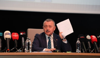 MECLİSTE 19 MAYIS GERGİNLİĞİ: BAŞKAN BÜYÜKAKIN’DAN SİYASİ MANİPÜLASYONA MÜDAHALE