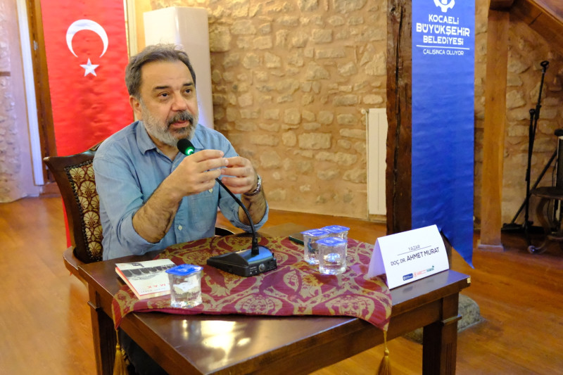 Bu Proje Hem Okutuyor, Hem Gezdiriyor