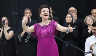 KARTEPE’DE 19 MAYIS RUHU TÜRKÜLERLE YANKILANDI!